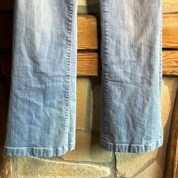 Paige Genevieve 1” Hem Distressed Jeans 🫶 - Picture 11 of 16